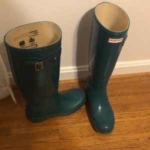 *SOLD* Teal gloss Hunter rainboots